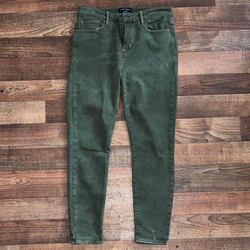 Sanctuary Women's Green Camouflage Skinny Jeans size 6